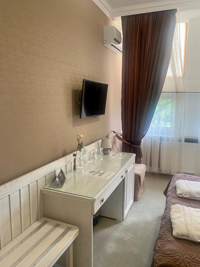 Boutique Hotel Deluxe Kamianets-Podilskyi Exterior foto