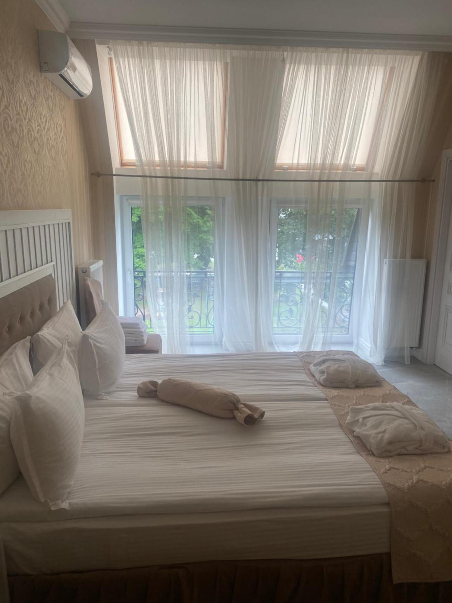 Boutique Hotel Deluxe Kamianets-Podilskyi Exterior foto