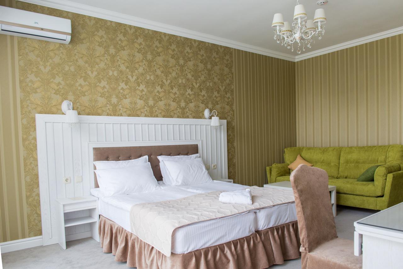 Boutique Hotel Deluxe Kamianets-Podilskyi Exterior foto